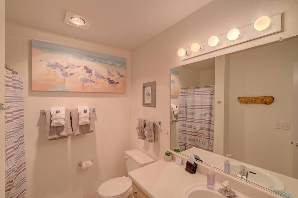Beach Please-Updated Home With Ocean Views Long Beach Esterno foto